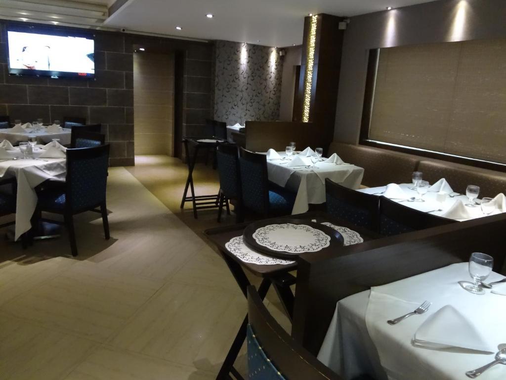 ثين Hotel Capitol المظهر الخارجي الصورة
