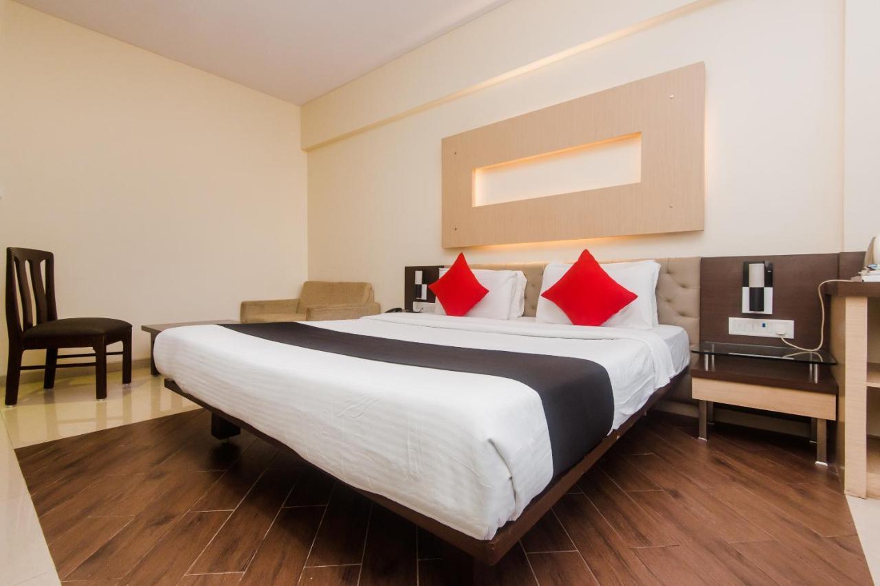 ثين Hotel Capitol المظهر الخارجي الصورة