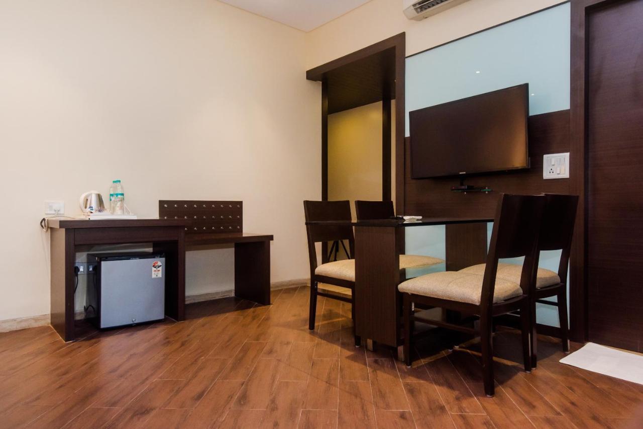 ثين Hotel Capitol المظهر الخارجي الصورة