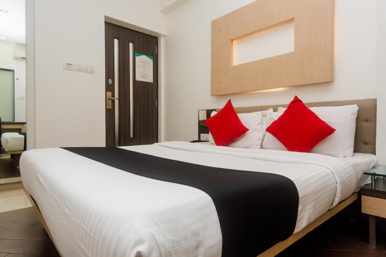 ثين Hotel Capitol المظهر الخارجي الصورة