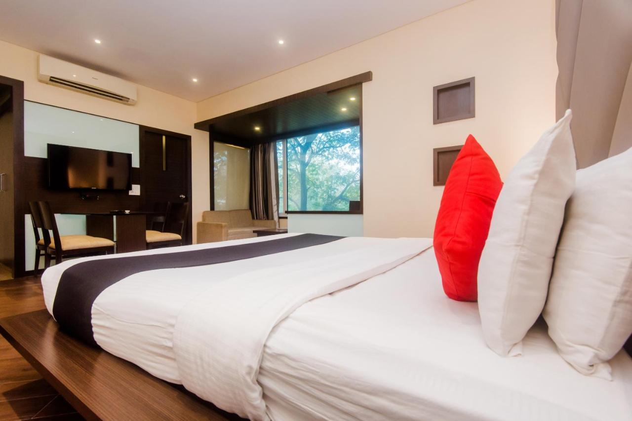 ثين Hotel Capitol المظهر الخارجي الصورة