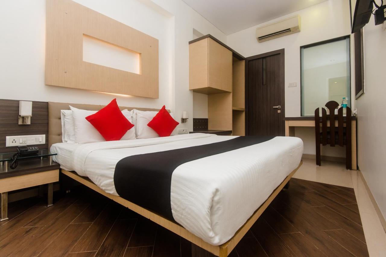 ثين Hotel Capitol المظهر الخارجي الصورة
