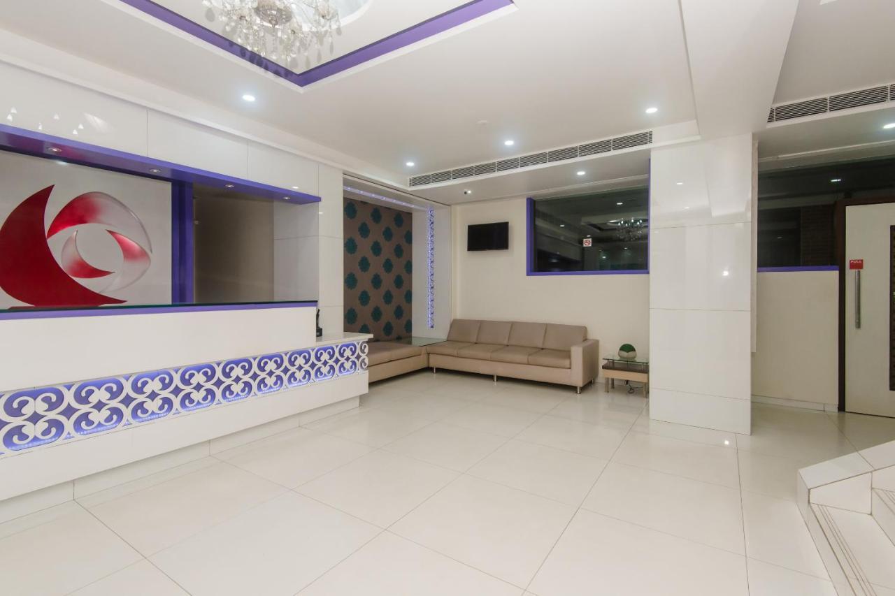 ثين Hotel Capitol المظهر الخارجي الصورة